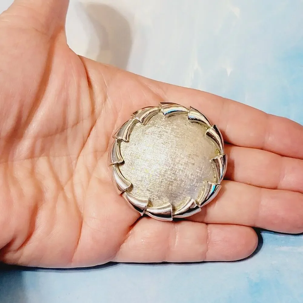 Vintage Signed Puccini Brooch Pin‎ Silver Tone Brushed Mid Century 2